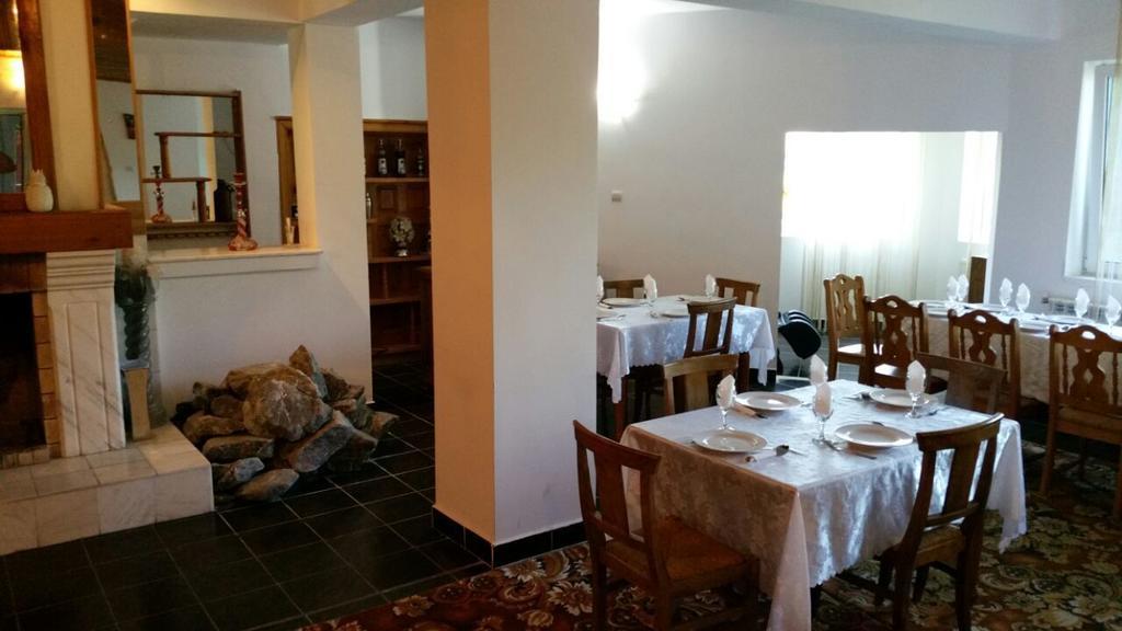 Casa Lorena Sărata-Monteoru Εξωτερικό φωτογραφία